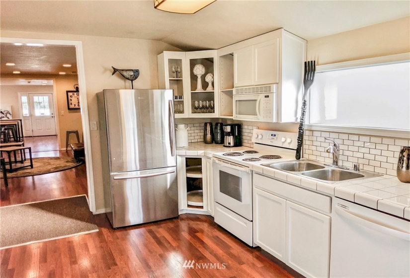 2212 Broadway, Everett, Washington 98201, 1 Bedroom Bedrooms, ,Residential,For Sale,Broadway,NWM1876674