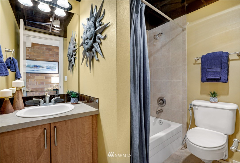 905 Cherry, Seattle, Washington 98104, 1 Bedroom Bedrooms, ,1 BathroomBathrooms,Residential,For Sale,Nine Cherry Square,Cherry,NWM1875965