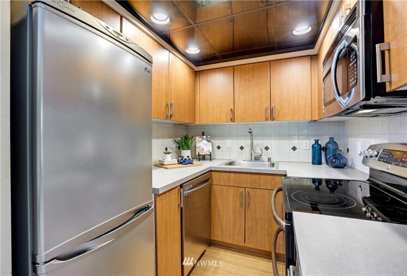 905 Cherry, Seattle, Washington 98104, 1 Bedroom Bedrooms, ,1 BathroomBathrooms,Residential,For Sale,Nine Cherry Square,Cherry,NWM1875965