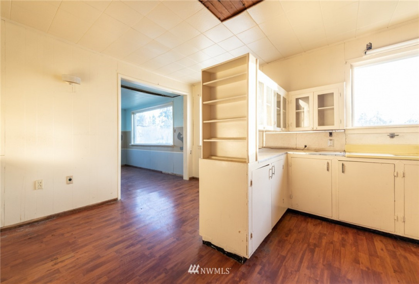 10915 Sandridge, Long Beach, Washington 98631, 3 Bedrooms Bedrooms, ,1 BathroomBathrooms,Residential,For Sale,Sandridge,NWM1876720