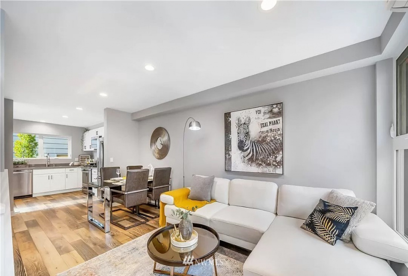 417 Martin Luther King JR Wy S, Seattle, Washington 98144, 2 Bedrooms Bedrooms, ,Residential Lease,For Rent,Martin Luther King JR Wy S,NWM1876745