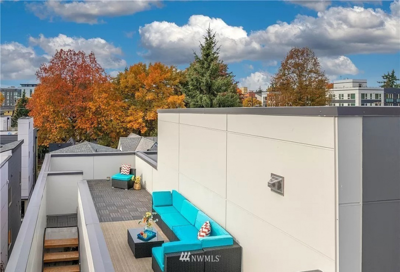 417 Martin Luther King JR Wy S, Seattle, Washington 98144, 2 Bedrooms Bedrooms, ,Residential Lease,For Rent,Martin Luther King JR Wy S,NWM1876745