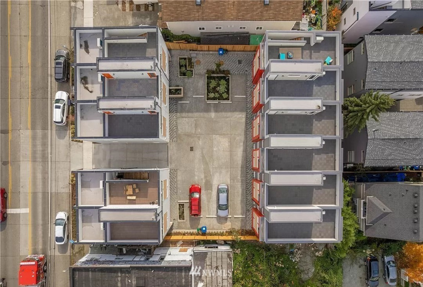 417 Martin Luther King JR Wy S, Seattle, Washington 98144, 2 Bedrooms Bedrooms, ,Residential Lease,For Rent,Martin Luther King JR Wy S,NWM1876745