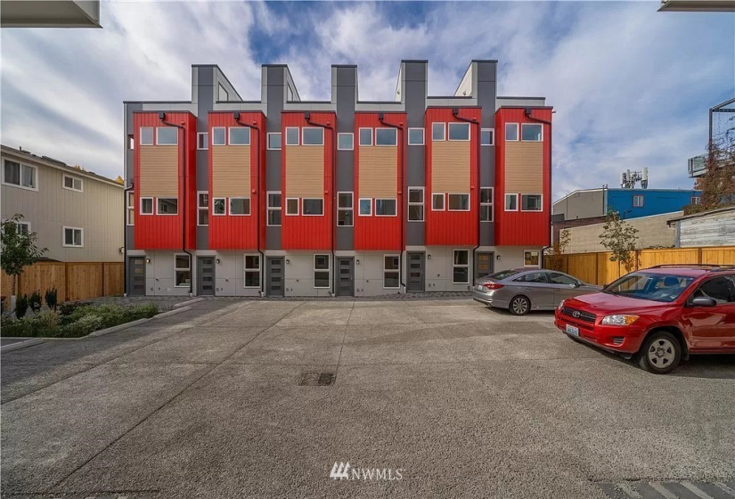 417 Martin Luther King JR Wy S, Seattle, Washington 98144, 2 Bedrooms Bedrooms, ,Residential Lease,For Rent,Martin Luther King JR Wy S,NWM1876745