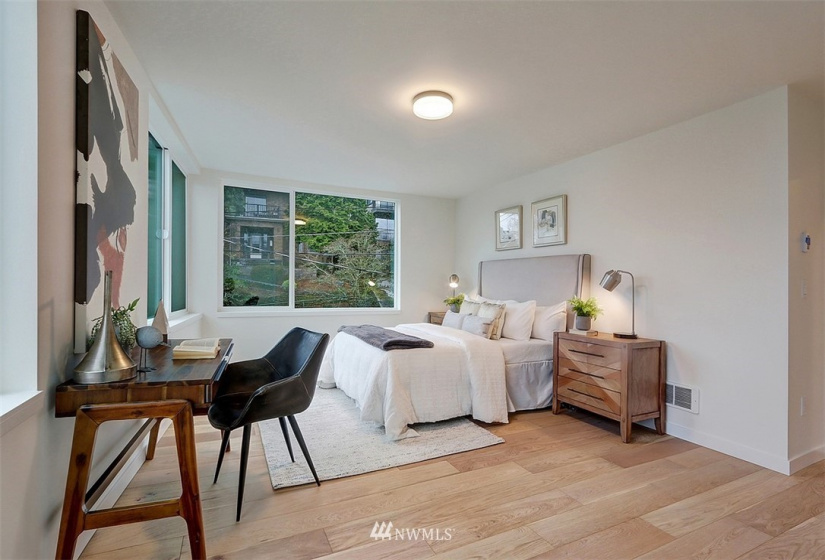1518 A 5th, Seattle, Washington 98109, 3 Bedrooms Bedrooms, ,2 BathroomsBathrooms,Residential,For Sale,5th,NWM1876772