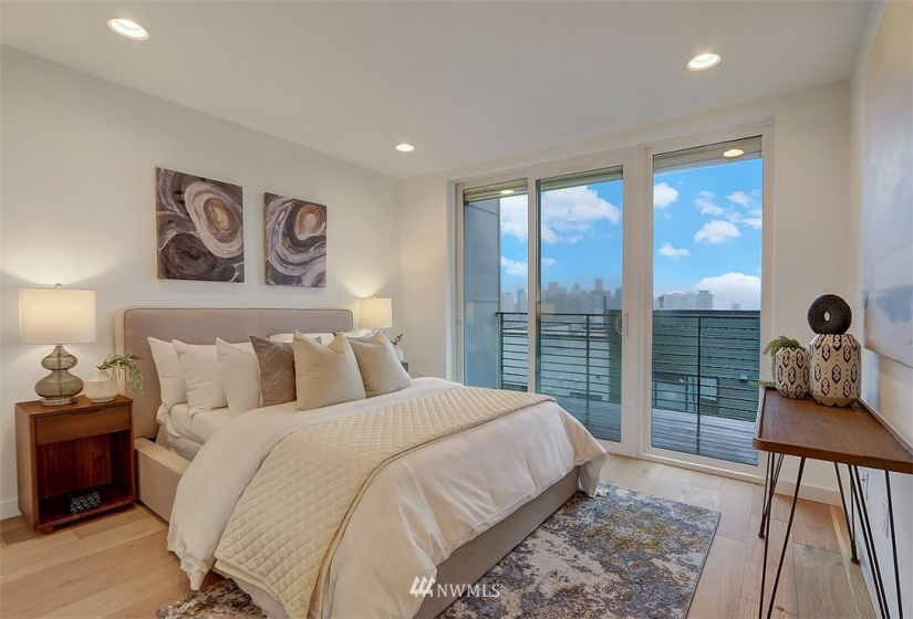 1518 A 5th, Seattle, Washington 98109, 3 Bedrooms Bedrooms, ,2 BathroomsBathrooms,Residential,For Sale,5th,NWM1876772