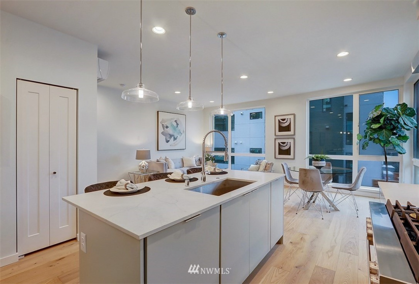1518 A 5th, Seattle, Washington 98109, 3 Bedrooms Bedrooms, ,2 BathroomsBathrooms,Residential,For Sale,5th,NWM1876772