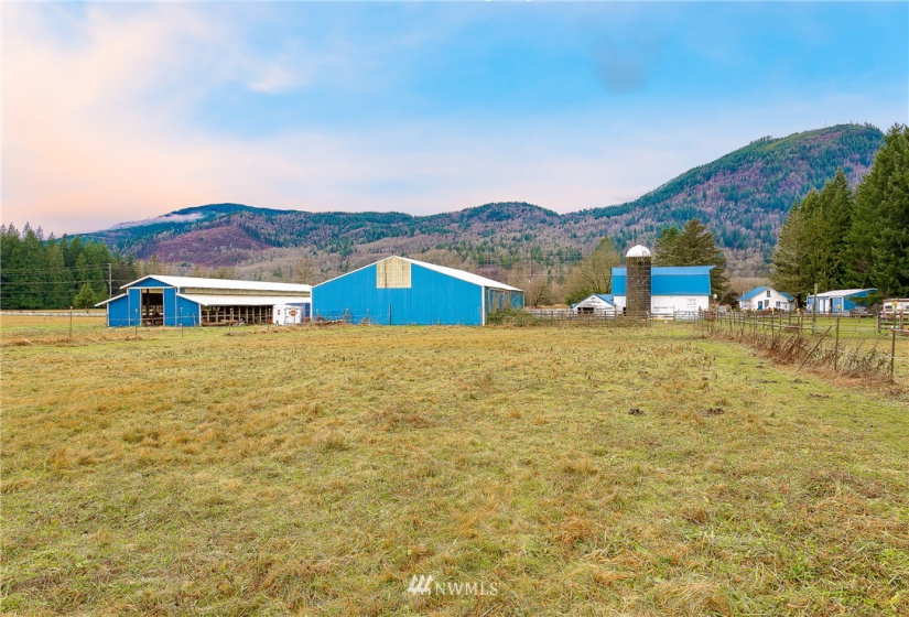 6407 Mt Baker Highway, Deming, Washington 98244, 3 Bedrooms Bedrooms, ,1 BathroomBathrooms,Residential,For Sale,Mt Baker Highway,NWM1876775