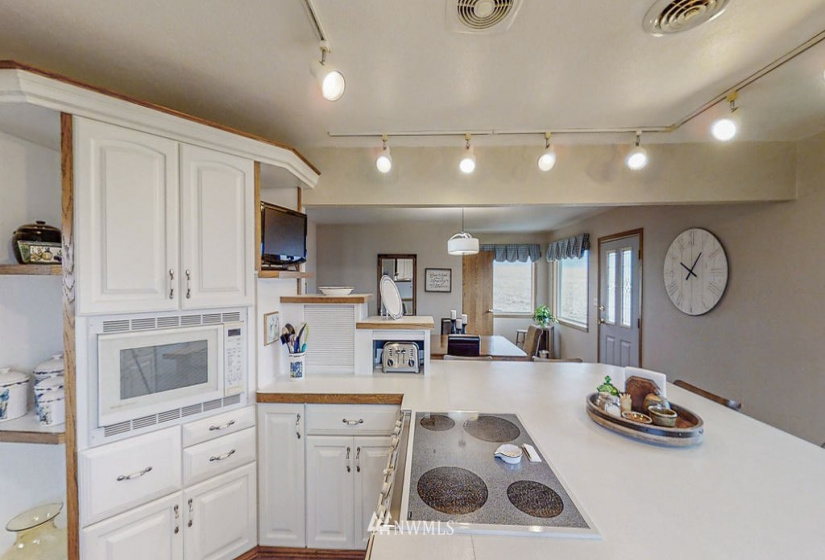 6397 Coyote Heights Road, Odessa, Washington 99159, 4 Bedrooms Bedrooms, ,1 BathroomBathrooms,Residential,For Sale,Coyote Heights Road,NWM1875569