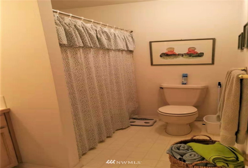 6315 73rd, University Place, Washington 98467, 2 Bedrooms Bedrooms, ,2 BathroomsBathrooms,Residential Lease,For Rent,73rd,NWM1876851