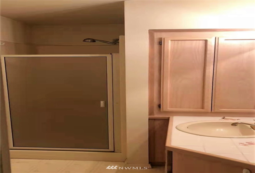 6315 73rd, University Place, Washington 98467, 2 Bedrooms Bedrooms, ,2 BathroomsBathrooms,Residential Lease,For Rent,73rd,NWM1876851