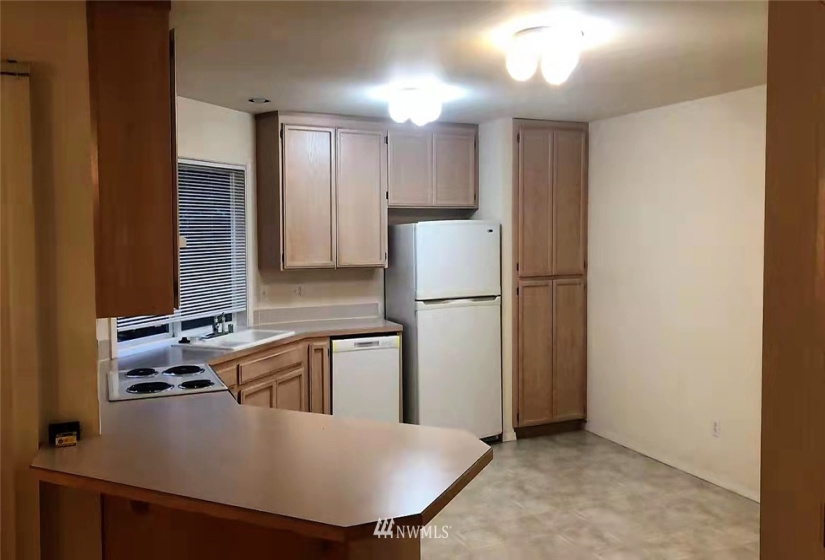 6315 73rd, University Place, Washington 98467, 2 Bedrooms Bedrooms, ,2 BathroomsBathrooms,Residential Lease,For Rent,73rd,NWM1876851