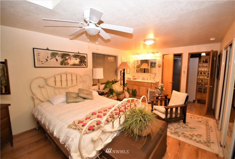 8129 Daniels Loop, Port Orchard, Washington 98366, 2 Bedrooms Bedrooms, ,1 BathroomBathrooms,Residential,For Sale,Daniels Plat of Manchester,Daniels Loop,NWM1876412