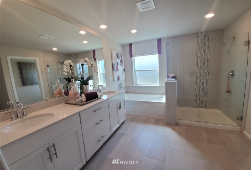 15001 Tyee, Bonney Lake, Washington 98391, 5 Bedrooms Bedrooms, ,3 BathroomsBathrooms,Residential,For Sale,Tehaleh Eagle Ridge,Tyee,NWM1876913