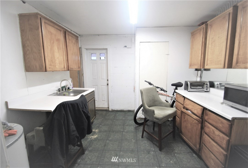 9119 Portland, Tacoma, Washington 98445, 1 Bedroom Bedrooms, ,Residential,For Sale,Midlanders Div,Portland,NWM1876934