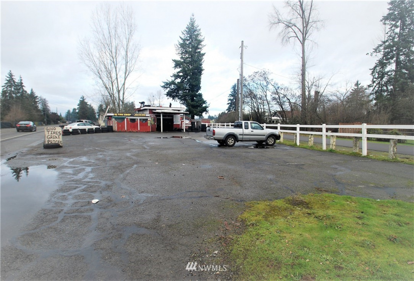 9119 Portland, Tacoma, Washington 98445, 1 Bedroom Bedrooms, ,Residential,For Sale,Midlanders Div,Portland,NWM1876934