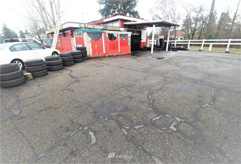 9119 Portland, Tacoma, Washington 98445, 1 Bedroom Bedrooms, ,Residential,For Sale,Midlanders Div,Portland,NWM1876934