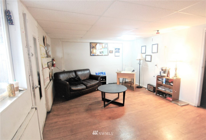 9119 Portland, Tacoma, Washington 98445, 1 Bedroom Bedrooms, ,Residential,For Sale,Midlanders Div,Portland,NWM1876934