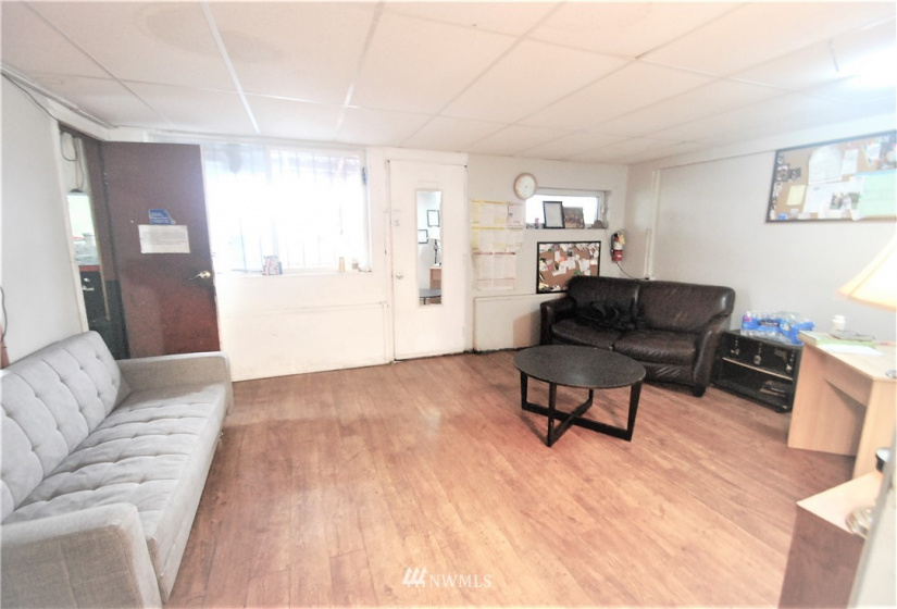 9119 Portland, Tacoma, Washington 98445, 1 Bedroom Bedrooms, ,Residential,For Sale,Midlanders Div,Portland,NWM1876934