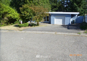 14212 37th, Bellevue, Washington 98006, 4 Bedrooms Bedrooms, ,1 BathroomBathrooms,Residential Lease,For Rent,37th,NWM1876997