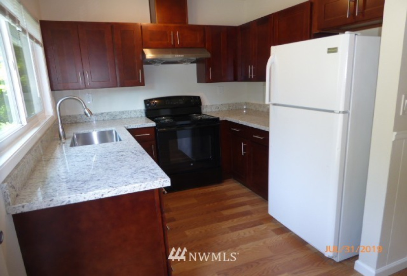 14212 37th, Bellevue, Washington 98006, 4 Bedrooms Bedrooms, ,1 BathroomBathrooms,Residential Lease,For Rent,37th,NWM1876997