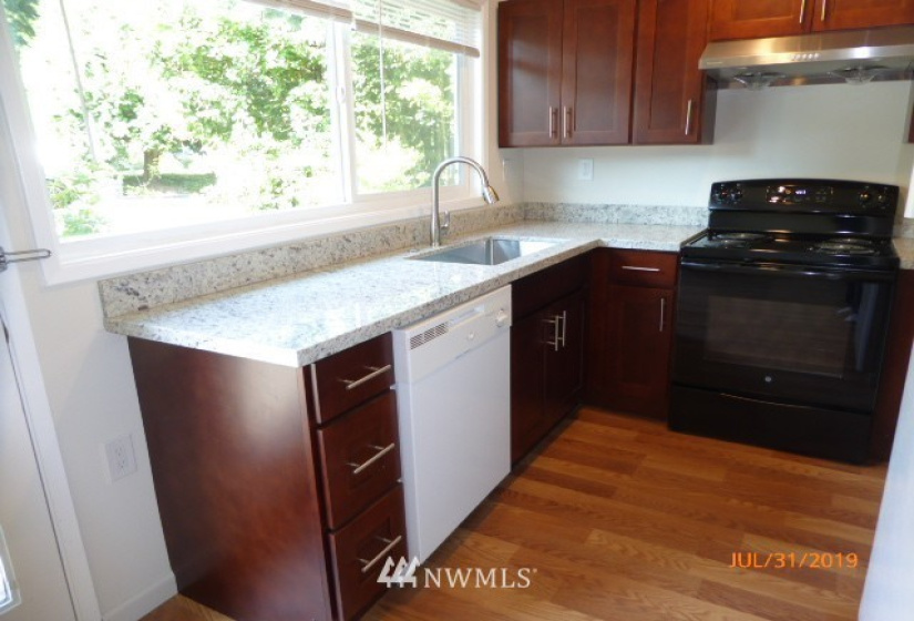 14212 37th, Bellevue, Washington 98006, 4 Bedrooms Bedrooms, ,1 BathroomBathrooms,Residential Lease,For Rent,37th,NWM1876997