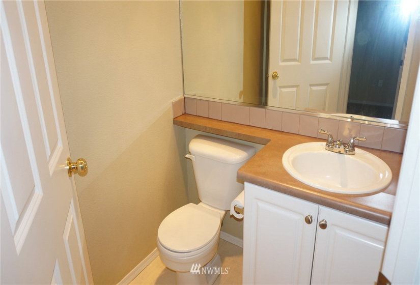 1800 40th, Renton, Washington 98056, 3 Bedrooms Bedrooms, ,1 BathroomBathrooms,Residential Lease,For Rent,40th,NWM1876998