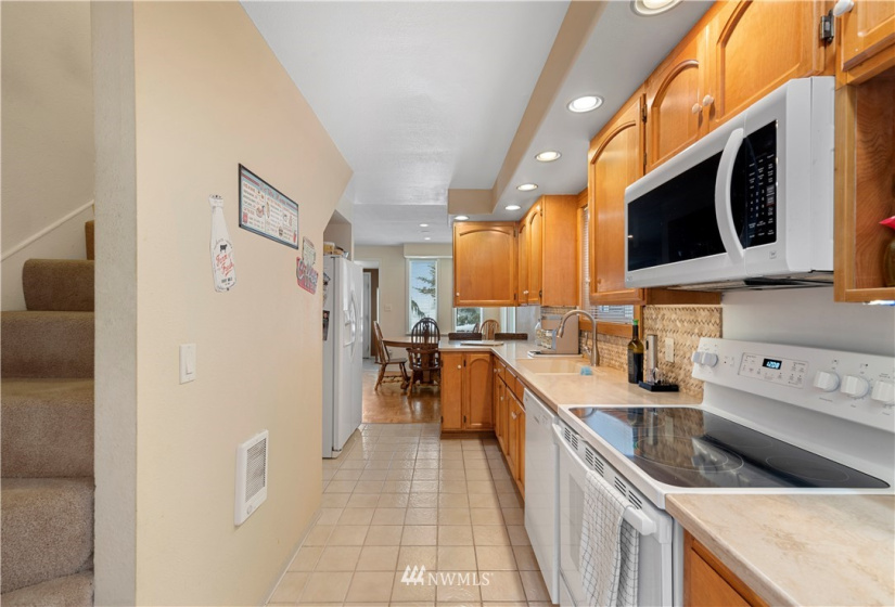 215 Birch, Waterville, Washington 98858, 2 Bedrooms Bedrooms, ,1 BathroomBathrooms,Residential,For Sale,Waterville Original,Birch,NWM1877039