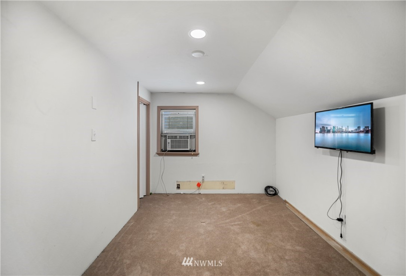 215 Birch, Waterville, Washington 98858, 2 Bedrooms Bedrooms, ,1 BathroomBathrooms,Residential,For Sale,Waterville Original,Birch,NWM1877039