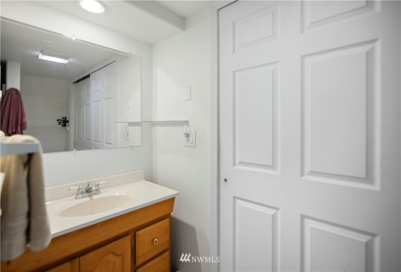 215 Birch, Waterville, Washington 98858, 2 Bedrooms Bedrooms, ,1 BathroomBathrooms,Residential,For Sale,Waterville Original,Birch,NWM1877039
