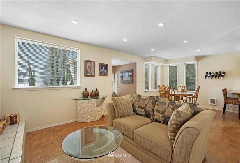 215 Birch, Waterville, Washington 98858, 2 Bedrooms Bedrooms, ,1 BathroomBathrooms,Residential,For Sale,Waterville Original,Birch,NWM1877039