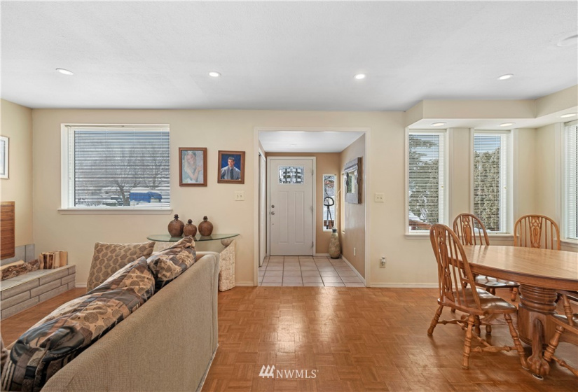 215 Birch, Waterville, Washington 98858, 2 Bedrooms Bedrooms, ,1 BathroomBathrooms,Residential,For Sale,Waterville Original,Birch,NWM1877039