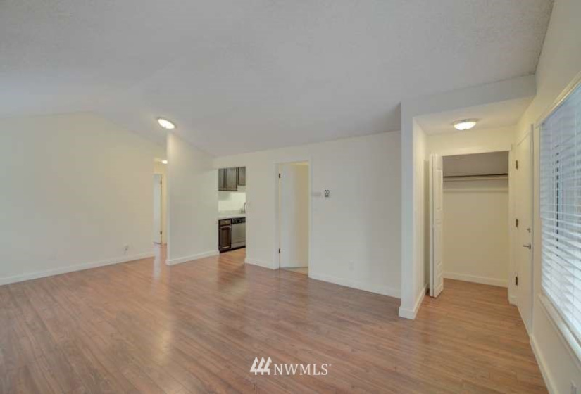 2440 140th, Bellevue, Washington 98005, 2 Bedrooms Bedrooms, ,Residential Lease,For Rent,Innisglen,140th,NWM1877153