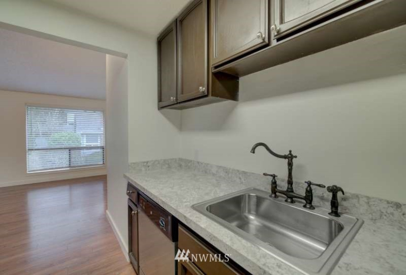 2440 140th, Bellevue, Washington 98005, 2 Bedrooms Bedrooms, ,Residential Lease,For Rent,Innisglen,140th,NWM1877153