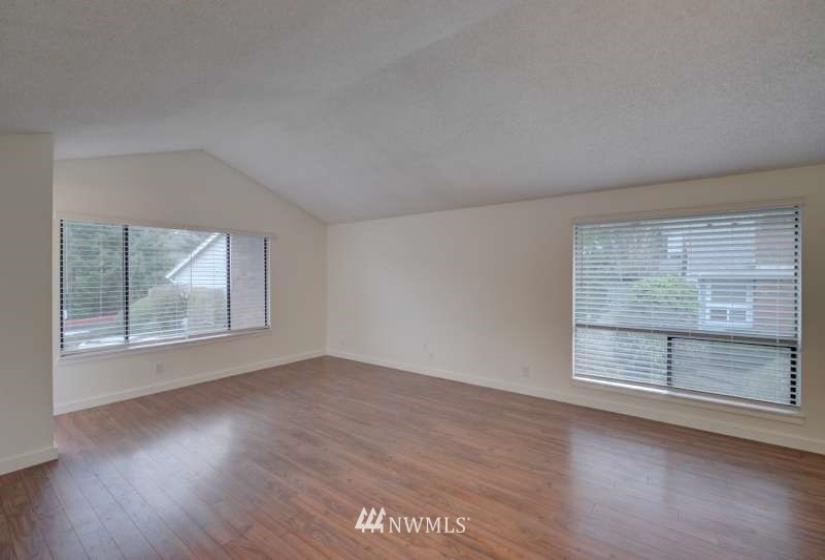 2440 140th, Bellevue, Washington 98005, 2 Bedrooms Bedrooms, ,Residential Lease,For Rent,Innisglen,140th,NWM1877153