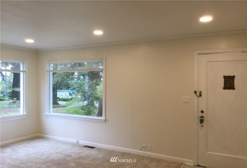 20046 10th, Shoreline, Washington 98177, 2 Bedrooms Bedrooms, ,1 BathroomBathrooms,Residential Lease,For Rent,10th,NWM1877004