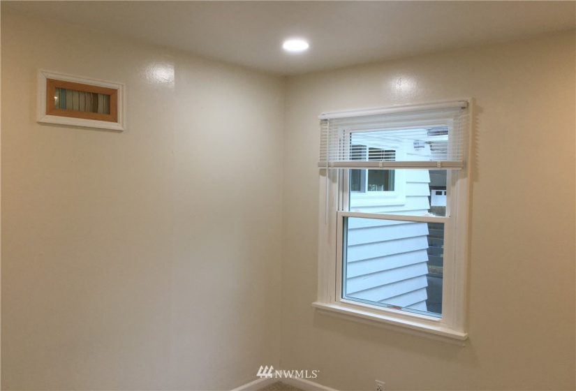 20046 10th, Shoreline, Washington 98177, 2 Bedrooms Bedrooms, ,1 BathroomBathrooms,Residential Lease,For Rent,10th,NWM1877004