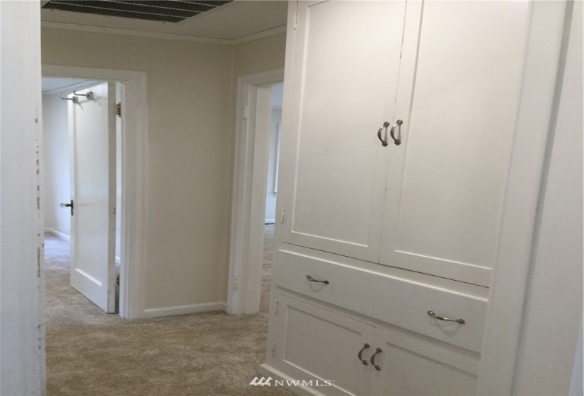 20046 10th, Shoreline, Washington 98177, 2 Bedrooms Bedrooms, ,1 BathroomBathrooms,Residential Lease,For Rent,10th,NWM1877004