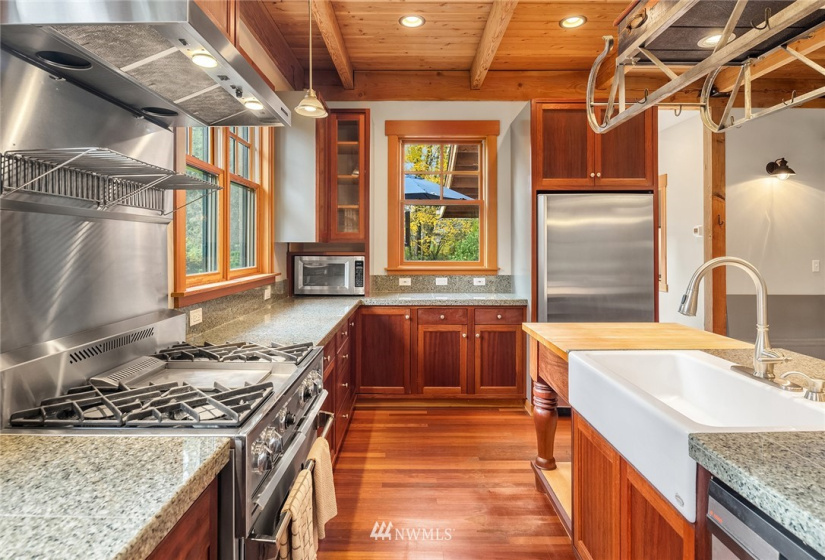 14020 66th, Lake Stevens, Washington 98258, 5 Bedrooms Bedrooms, ,3 BathroomsBathrooms,Residential,For Sale,66th,NWM1877230