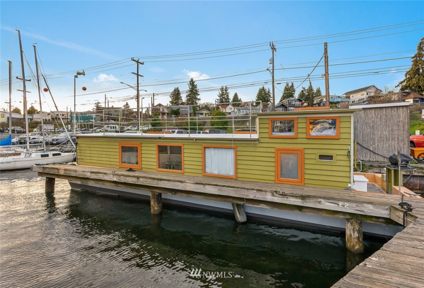 2401 Northlake, Seattle, Washington 98103, 1 Bedroom Bedrooms, ,Residential,For Sale,Northlake,NWM1877051