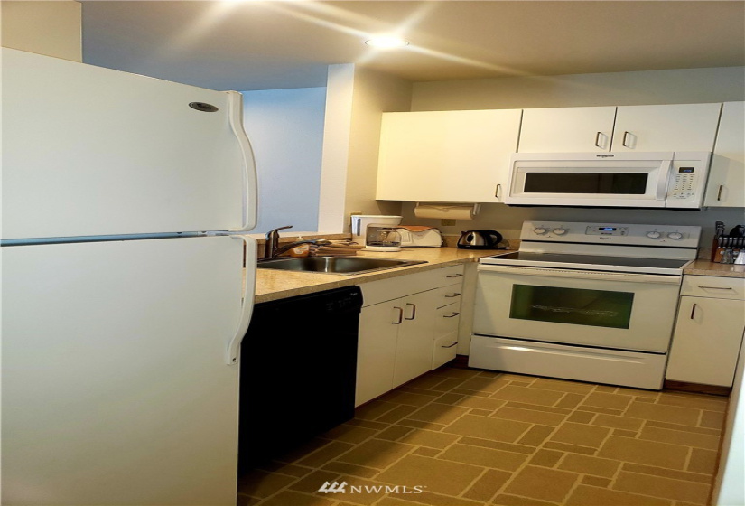1 Nekquelekin 413-F, Manson, Washington 98831, 2 Bedrooms Bedrooms, ,2 BathroomsBathrooms,Residential,For Sale,Nekquelekin,Nekquelekin 413-F,NWM1877147