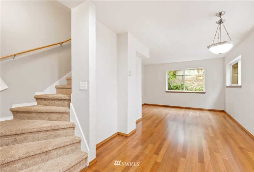 3644 Courtland, Seattle, Washington 98144, 3 Bedrooms Bedrooms, ,2 BathroomsBathrooms,Residential Lease,For Rent,Courtland,NWM1877415