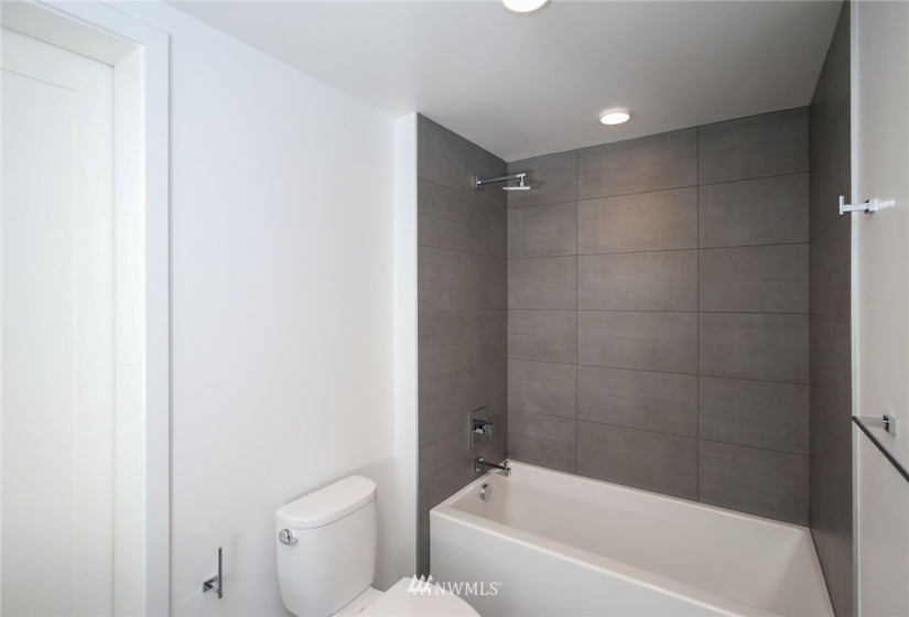 1808 Minor, Seattle, Washington 98101, 1 Bedroom Bedrooms, ,1 BathroomBathrooms,Residential,For Sale,Nexus,Minor,NWM1877031
