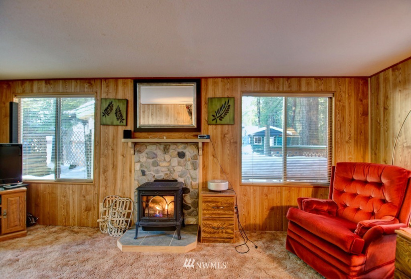 104 4 Christmas Tree Dr., Deming, Washington 98244, 1 Bedroom Bedrooms, ,1 BathroomBathrooms,Residential,For Sale,Christmas Tree Dr.,NWM1877350