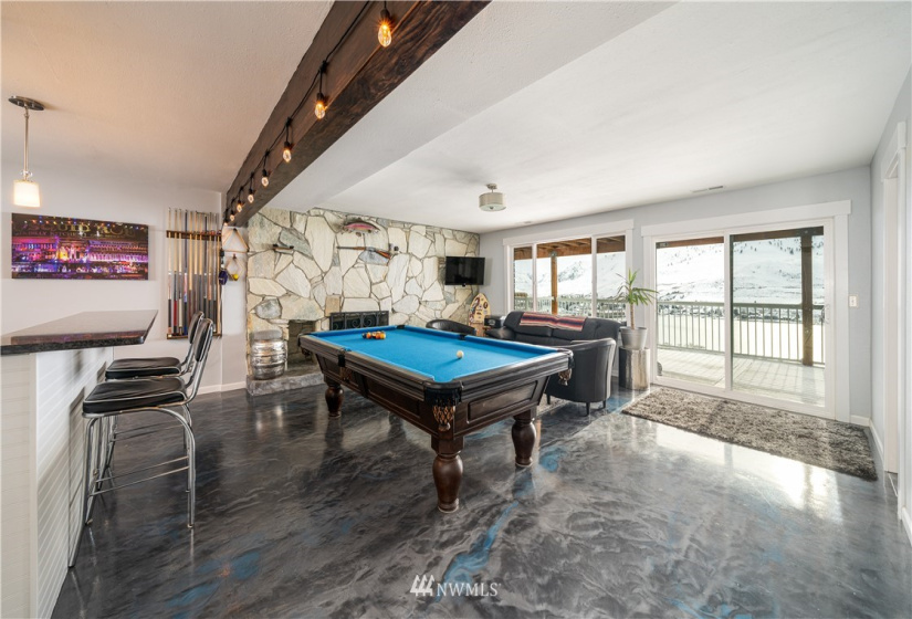 826 Golf Course, Chelan, Washington 98816, 4 Bedrooms Bedrooms, ,1 BathroomBathrooms,Residential,For Sale,GAUKROGER SUBDIVISION,Golf Course,NWM1875074