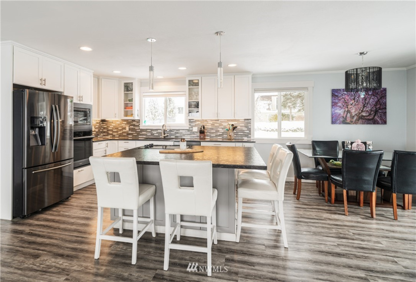 826 Golf Course, Chelan, Washington 98816, 4 Bedrooms Bedrooms, ,1 BathroomBathrooms,Residential,For Sale,GAUKROGER SUBDIVISION,Golf Course,NWM1875074