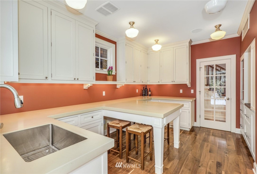 123 Dorffel, Seattle, Washington 98112, 4 Bedrooms Bedrooms, ,1 BathroomBathrooms,Residential,For Sale,Dorffel,NWM1871352