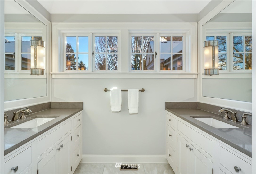 123 Dorffel, Seattle, Washington 98112, 4 Bedrooms Bedrooms, ,1 BathroomBathrooms,Residential,For Sale,Dorffel,NWM1871352