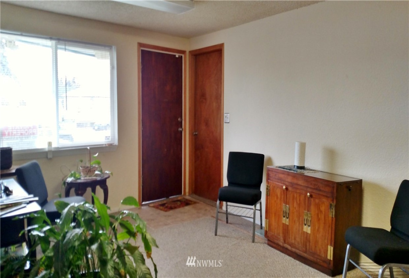 111 5th, Auburn, Washington 98002, ,Residential Lease,For Rent,5th,NWM1877035