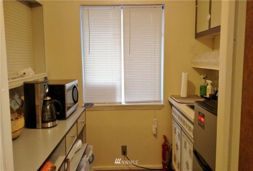 111 5 th, Auburn, Washington 98002, ,Residential Lease,For Rent,5 th,NWM1877044